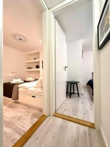 Cozy 2-bedroom Home in the Center