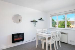 2 bed apartment in Enfield Lock