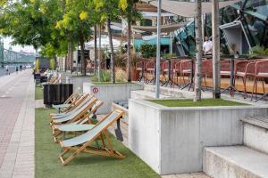 Very Central - Comfy - NEW