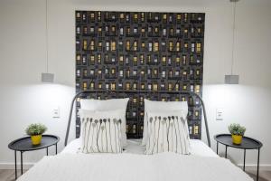 Stylish fully fitted apt close to the Danube