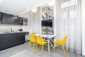 Stylish fully fitted apt close to the Danube