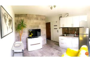 Hello Apartments Broniewskiego Miejski 350 m do plaży