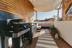 Isolana City Center Suite Rooftop Terrace