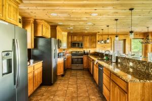 Rocky Top Lodge, Free Tickets, NO catch!