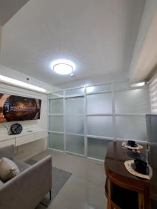 Fully furnished 1 Bedroom - Shore 2 Tower 2 - 4F