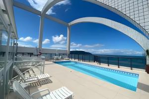SHB - Charmoso Flat Com Vista Mar, Piscina e Wi Fi