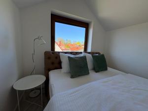 Scandi Style Studio with Private Bathroom , Walk to Everything No 32