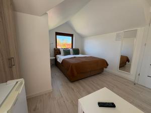 Scandi Style Studio with Private Bathroom , Walk to Everything No 32