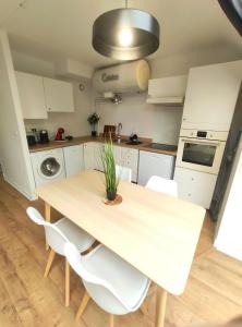 Appartements DisneyLand - Paris 20 min - Parking - 6 personnes : photos des chambres