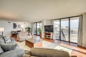 Ocean-View Balcony Daytona Beach Family Getaway!