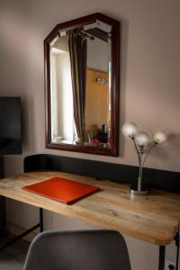 Hotels Hotel Beau Rivage Condrieu : photos des chambres