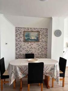 Apartment in BalatonberenyBalaton 18047