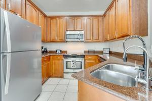 Pool, Hot Tub and Theatre Access Kissimmee Gem