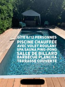 Maisons de vacances Villa Marcel Spa Sauna Billard Piscine 25mn de Bordeaux : Villa