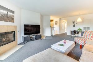 5 Mi to Las Vegas Strip Condo with Community Perks!