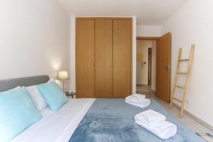 Marina Hillside 2 Apartment