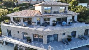 Magnifique Villa 400m de la plage de Tarco 22 personnes