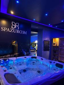 Spazuroom Luxury Suite