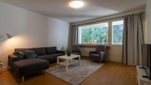 Central and Spacious Apartment for 8