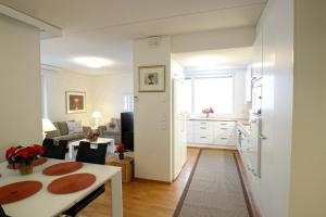 Central and Spacious Apartment for 4 with Sauna