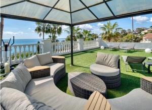 Luxury villa face to the sea - swimming pool