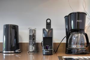 Sea Whisper Beach - Kavouri - Ious 15 by K&M