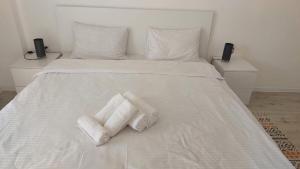 High 1BR with nice view 90#2