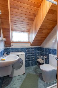 Apartamentas Jūratė 6-8 asmenims su sauna, privačiu kiemeliu prie jachtklubo.