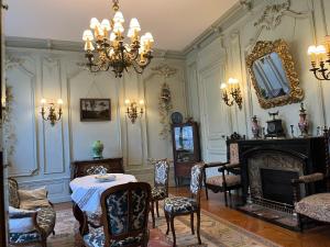 B&B / Chambres d'hotes Demeure des Payratons : Chambre Deluxe