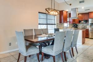 Outdoor Oasis Spacious Stay in Clearwater!