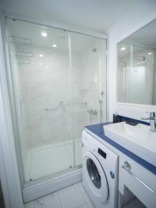 Batumi Orbi City Lux Apartment 5*