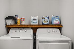 4BD near Indy 500 Speedway - BBQ & Backyard