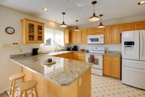 Secluded Mountain City Home with Deck and Views!