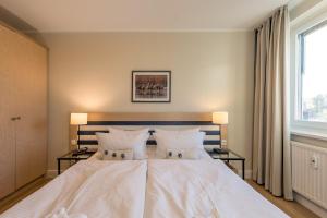 Kranichtanz an der Seebrücke