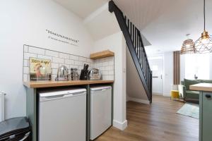 Cosy-Cute Miners Cottage on the Taff Trail