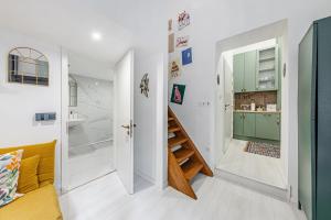 Charming Suite & The Hidden Gem on Akacfa str