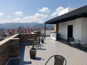 Penthouse Rooftop terrace Gem in the sky-Laureles