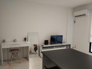 Monoambiente nuevo con terraza