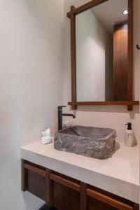 Stylish Studio in Humana Bikes & Pools