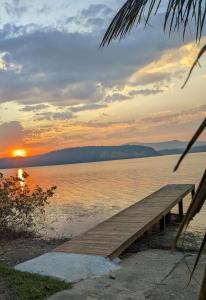 Paraíso da Lagoa - Piscina, Deck e Conforto