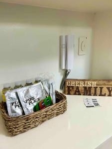 Cozy 1BR Condo Fully-furnished Resort Wi-Fi NetFlix