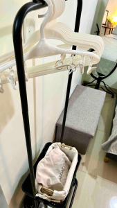 Cozy 1BR Condo Fully-furnished Resort Wi-Fi NetFlix