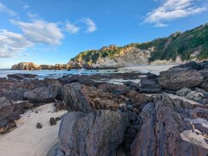 Stylish Seaside Retreat with Spa
