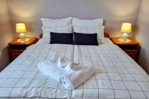 Apartments with parking space Palit, Rab - 24465