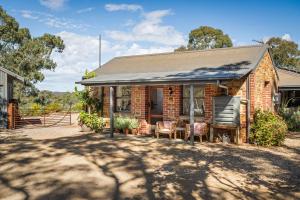 HeartStone Hill - Studio