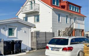 2 Bedroom Nice Home In Kungshamn