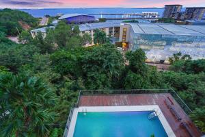 Sea Cave Art Lovers Retreat Harbour Views and Pool