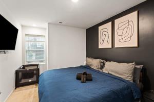 Luxurious King 3BR Townhouse in Uptown Charlotte!