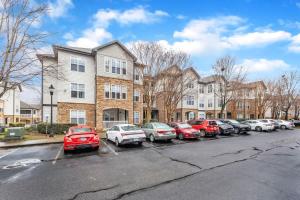 Upscale 1BR Suite Mins to Downtown Raleigh!