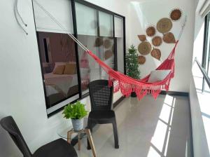 Apartamento con balcón y hamaca en zona rosa laureles 301